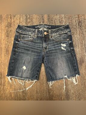American Eagle Favorite Boyfriend Stretch Distressed Cutoff Blue Jean Shorts